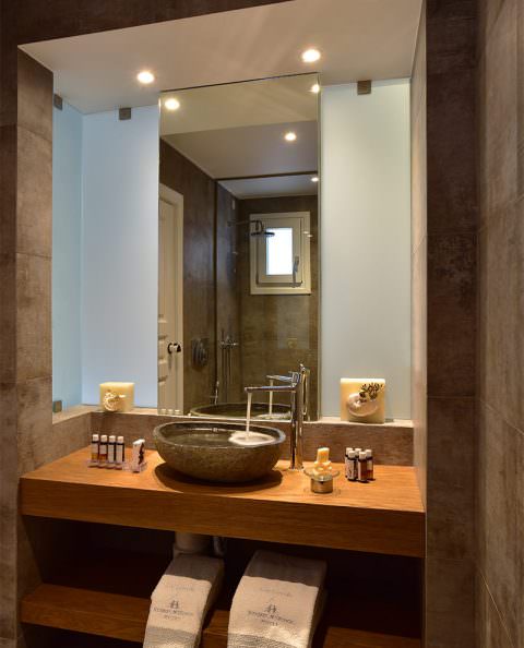 George Lizardos | Hermes Mykonos Hotel